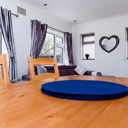 Willow Near Cartmel & Windermere 度假居 *