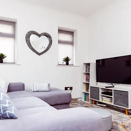 Willow Near Cartmel & Windermere Flookburgh