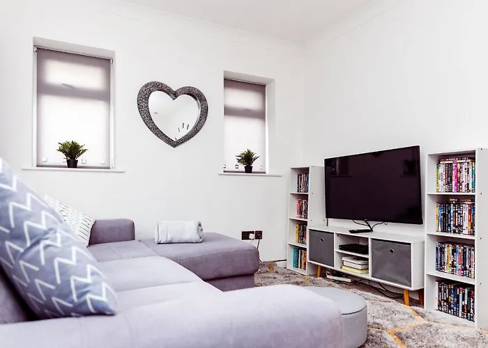 Willow Near Cartmel & Windermere Flookburgh